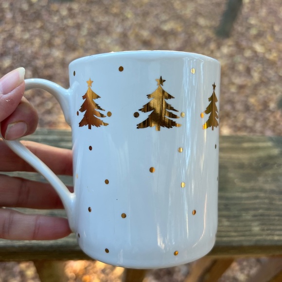 GOLDEN PINES by Tienshan RARE Gold Metallic Christmas Tree Ceramic Mug - Picture 4 of 6